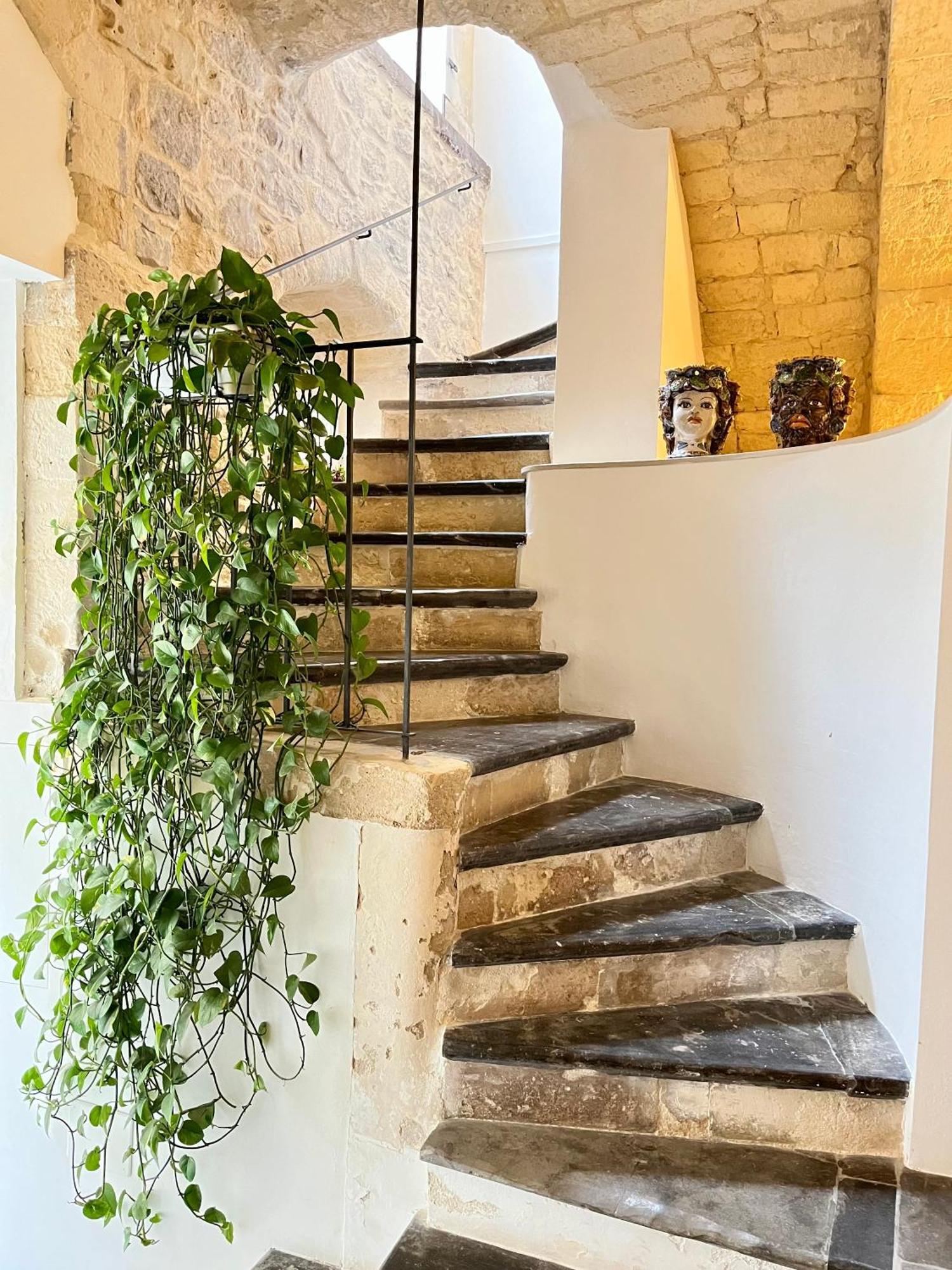 Neropece Hotel Ragusa Exterior photo