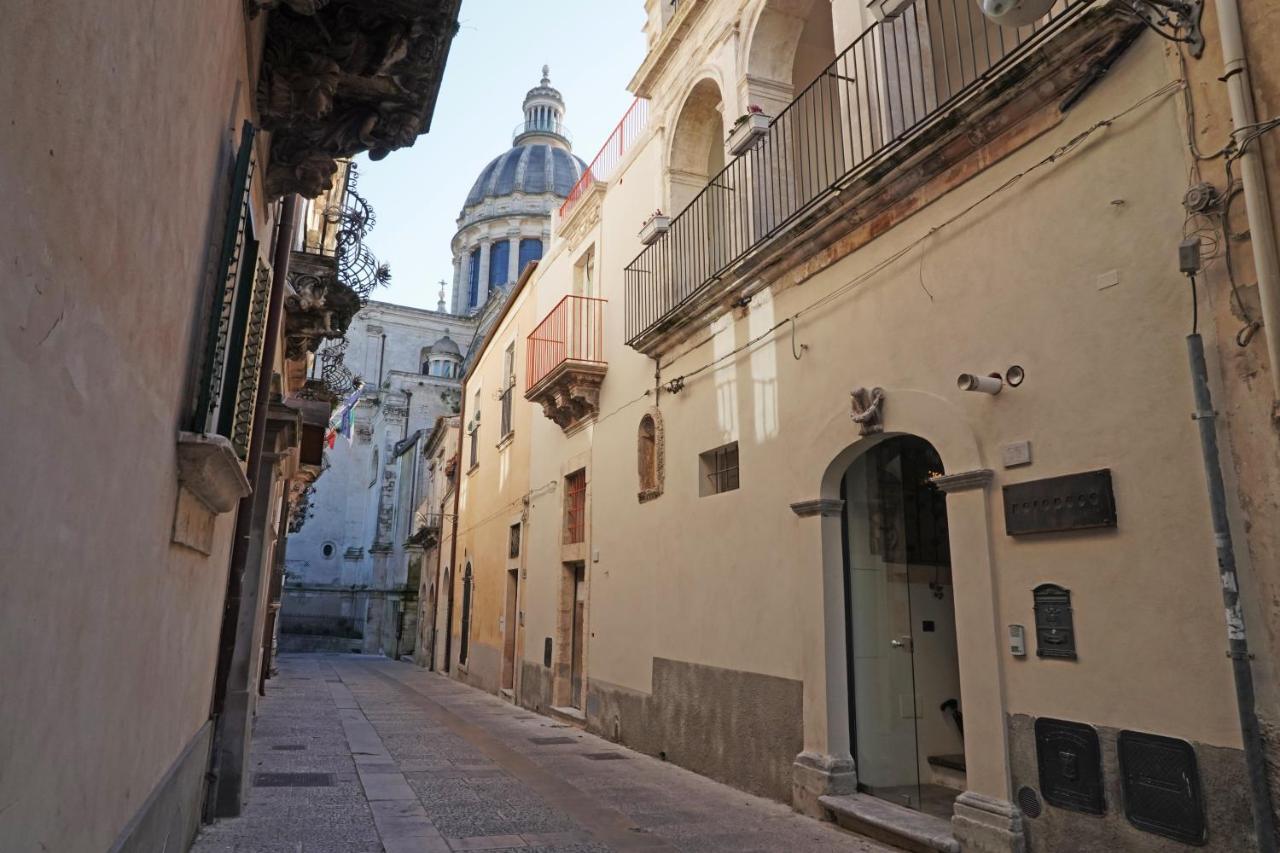 Neropece Hotel Ragusa Exterior photo