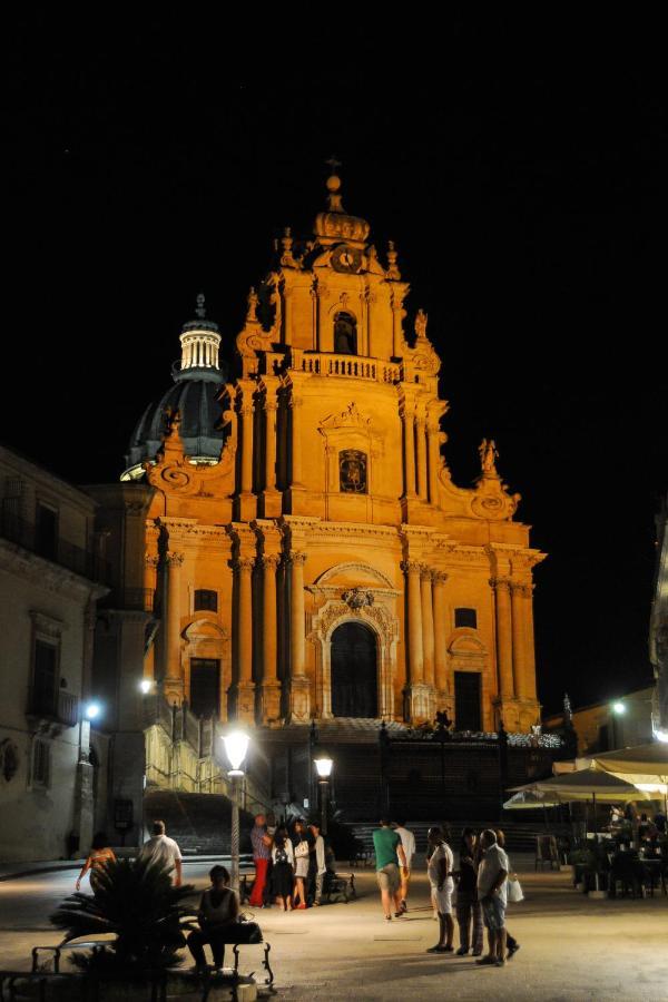 Neropece Hotel Ragusa Exterior photo